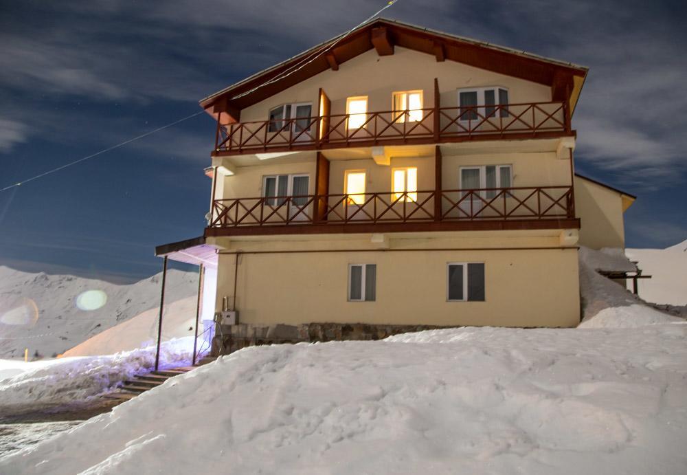 Hotel Deka Gudauri Exterior photo